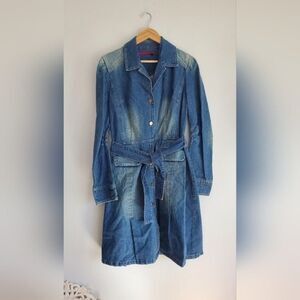 Emma Black long sleeve denim washout midi belted dress in size Large